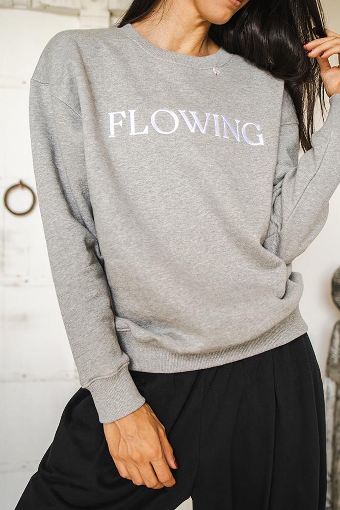 FLOWING SWEATSHIRT