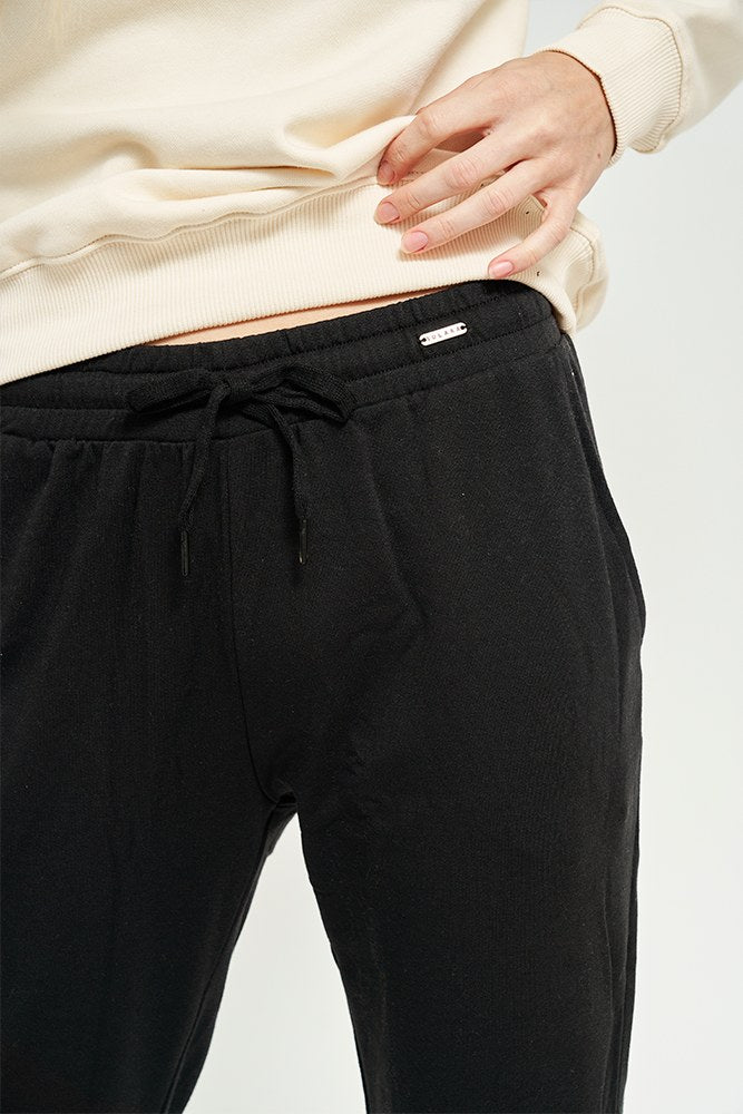 
                      
                        CARAMELO JOGGER
                      
                    