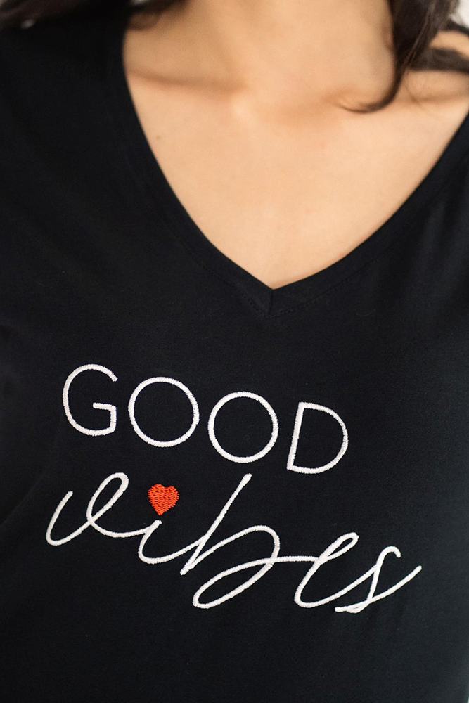 GOOD VIBES TOP