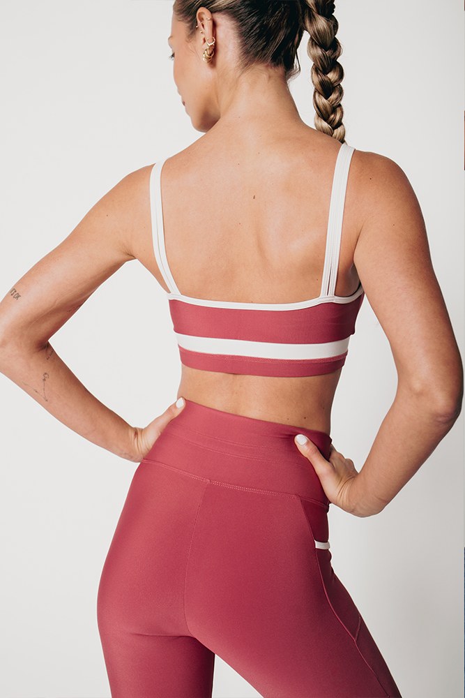 
                      
                        CORA BRA
                      
                    