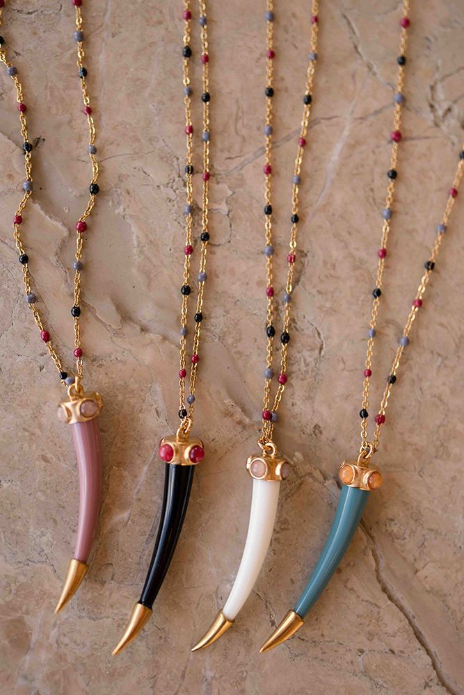 HORN NECKLACE